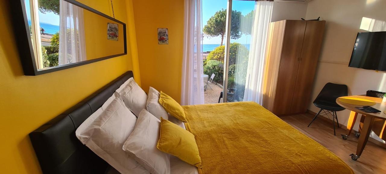Studio De La Plage - Mer, Terrasse Et Garage Cagnes-sur-Mer Bagian luar foto